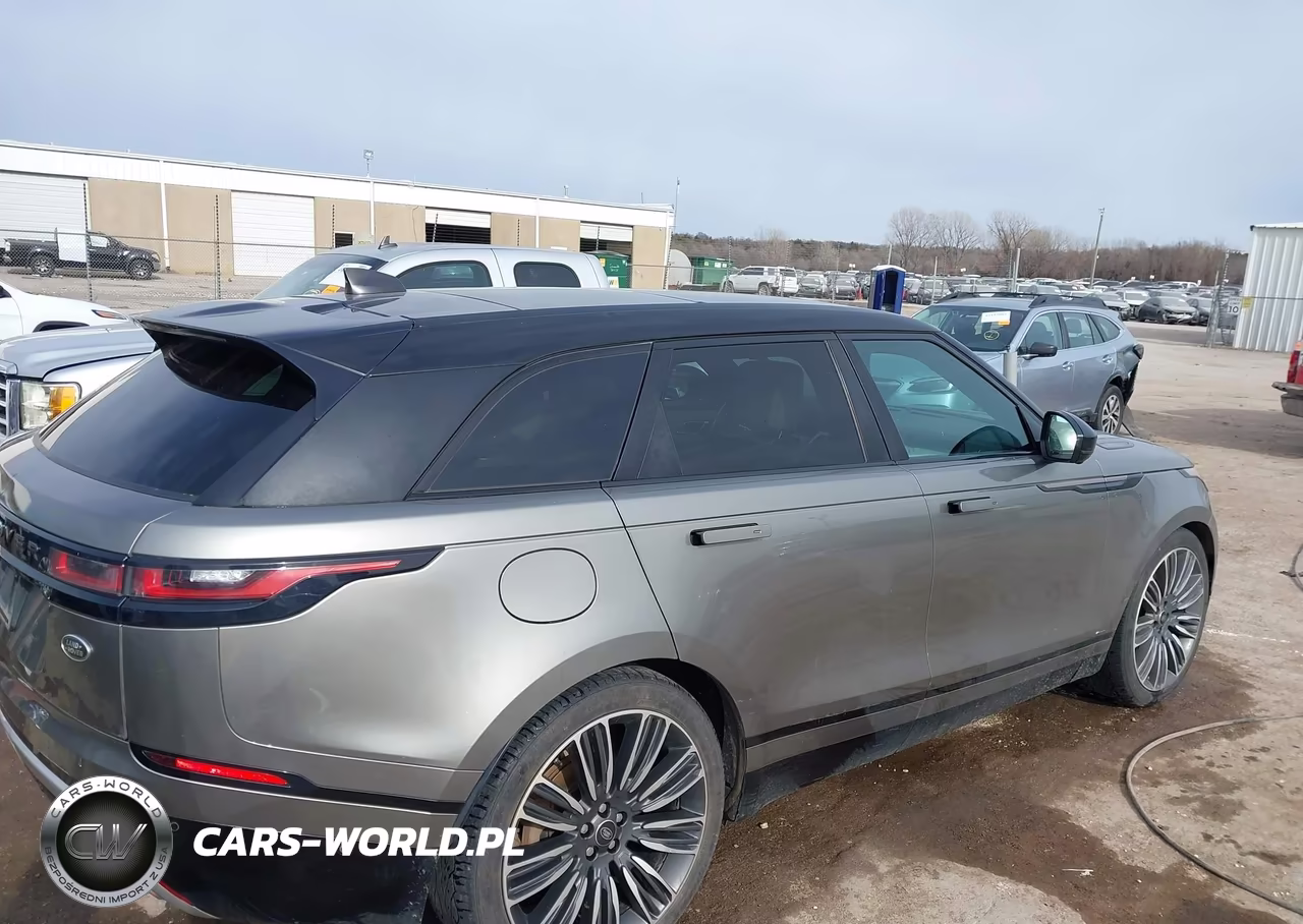 2018 Land Rover Range Rover Velar P380 First Edition-P380 Hse R-Dynamic VIN:SALYM2RV7JA755846 - 13