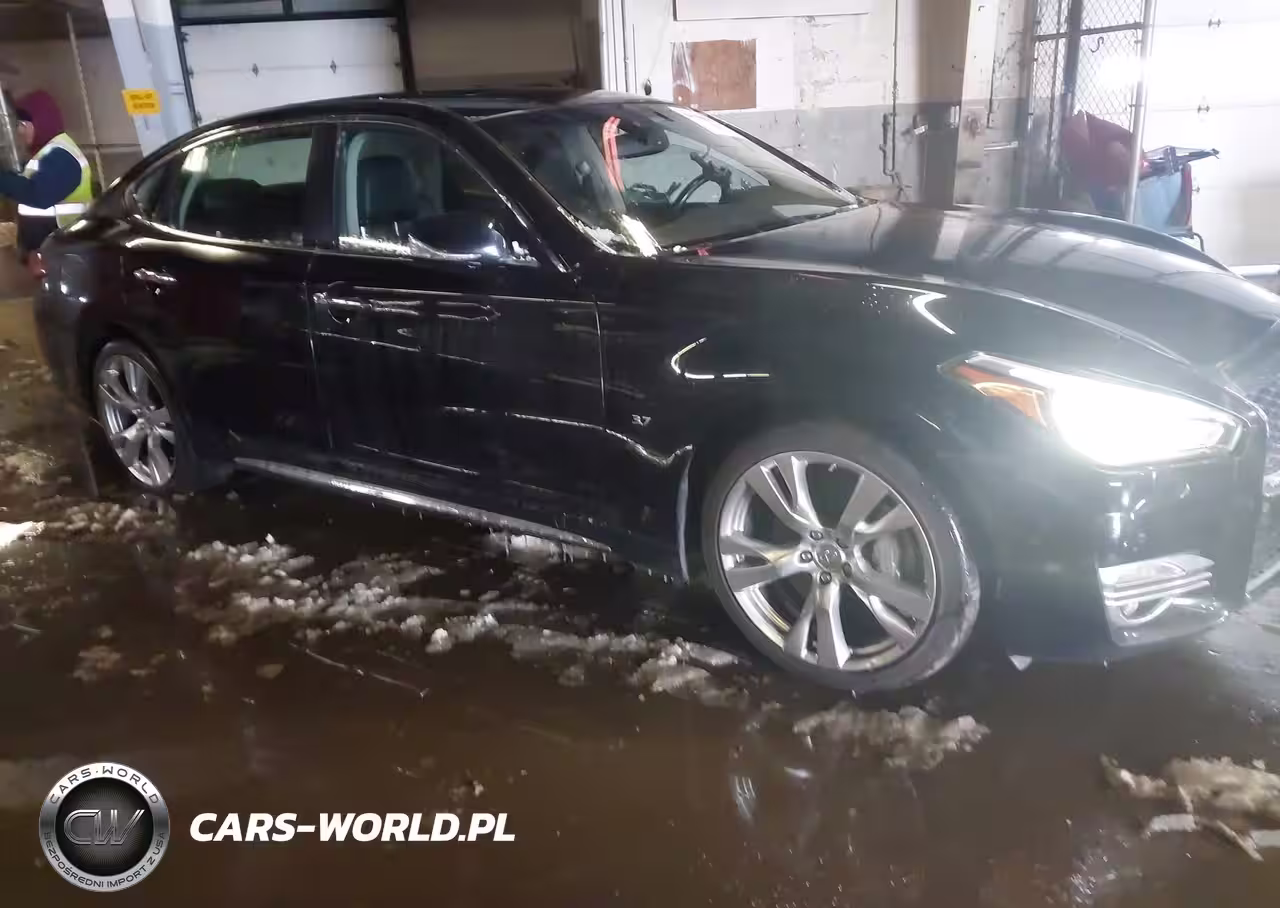 2017 Infiniti Q70L 3.7