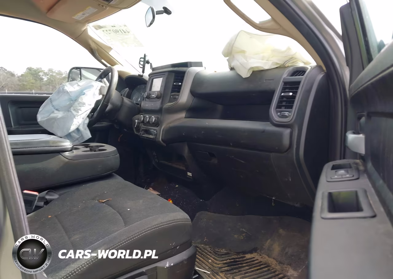2019 Ram 2500 Tradesman 4X4 6'4 Box VIN:3C6UR5CJ0KG691030 - 5