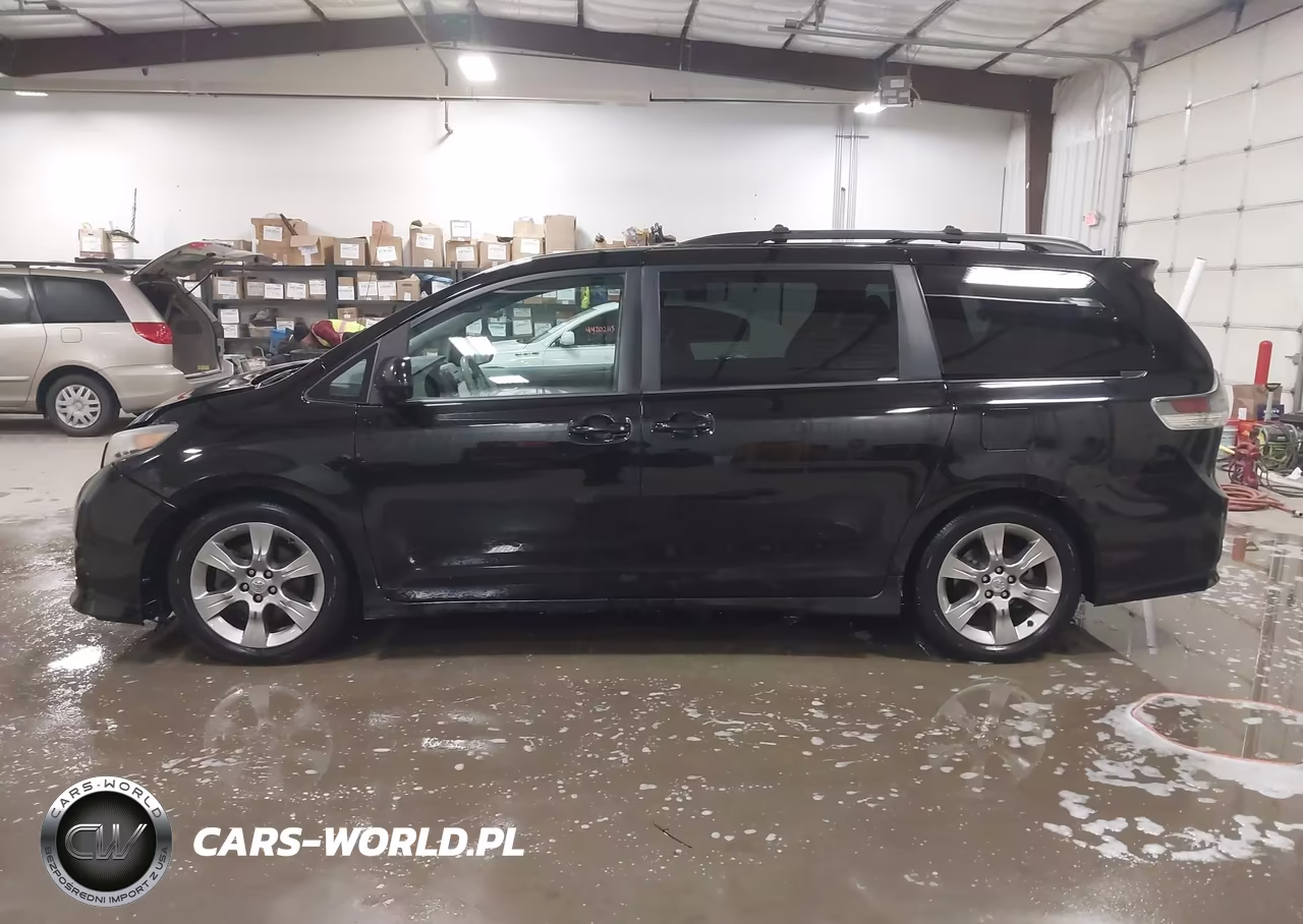 2012 Toyota Sienna Se 8 Passenger VIN:5TDXK3DC7CS261318 - 14