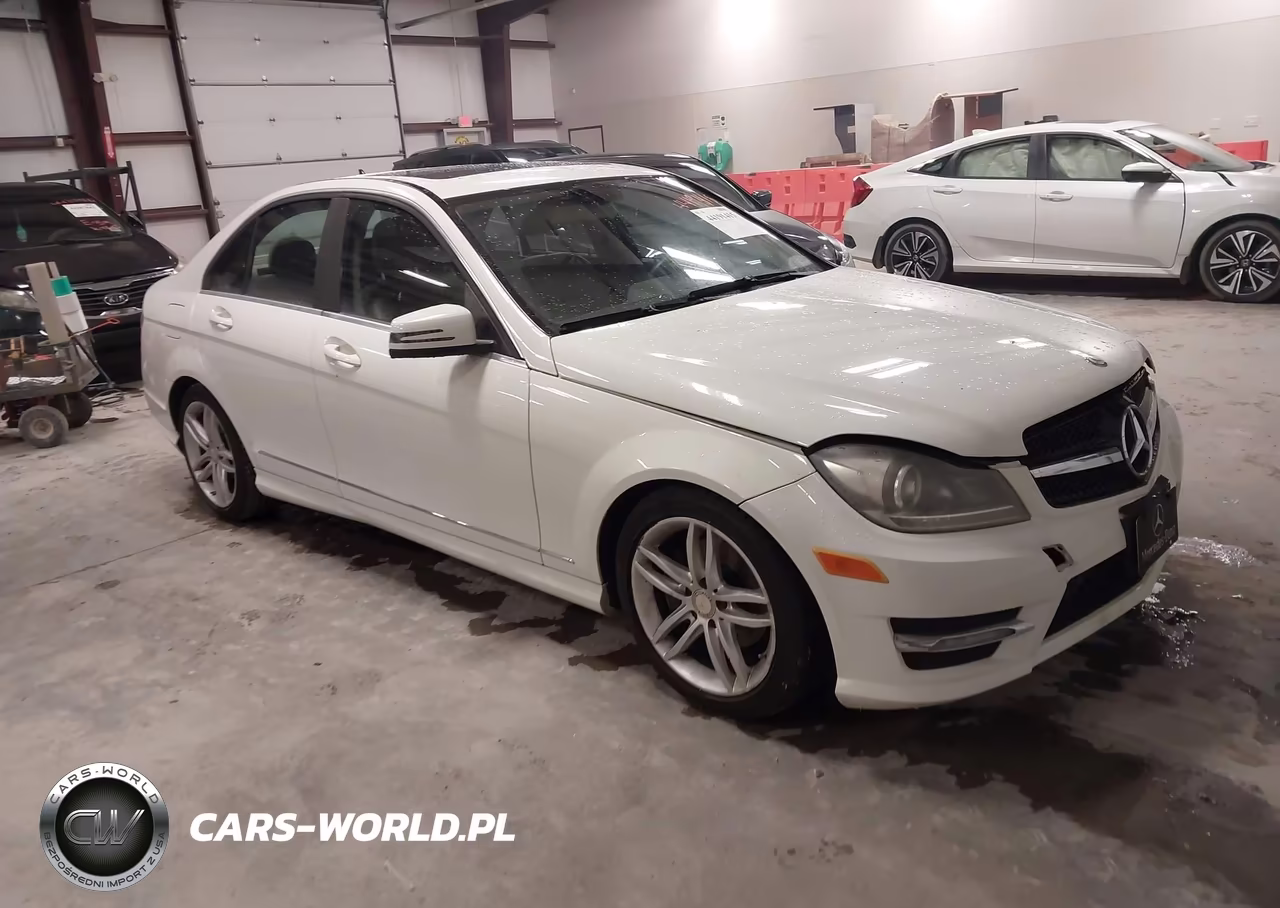 2012 Mercedes-Benz C 300 Sport 4Matic – zdjęcie 1 z 16