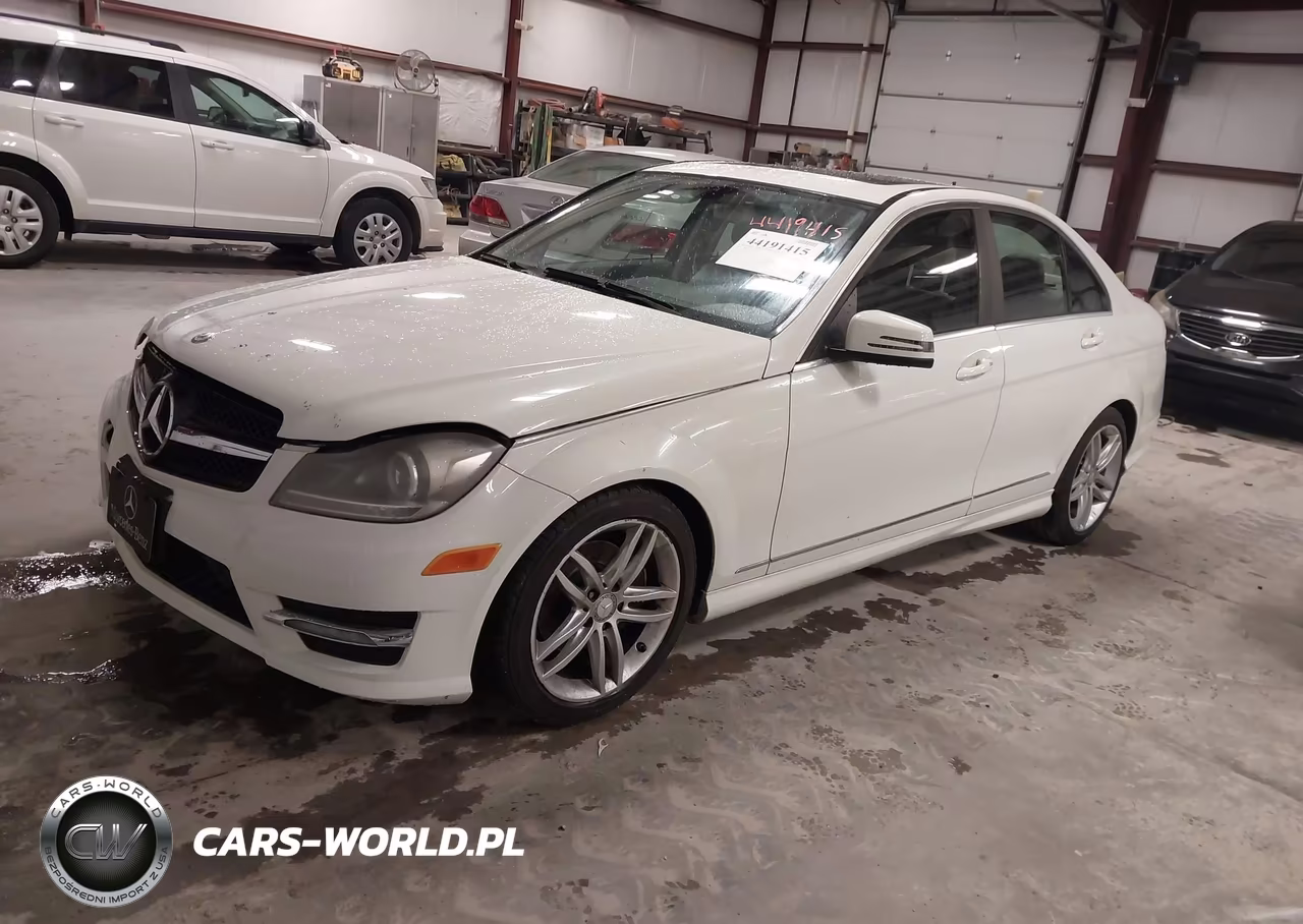 2012 Mercedes-Benz C 300 Sport 4Matic VIN:WDDGF8BB8CR211446 - 2