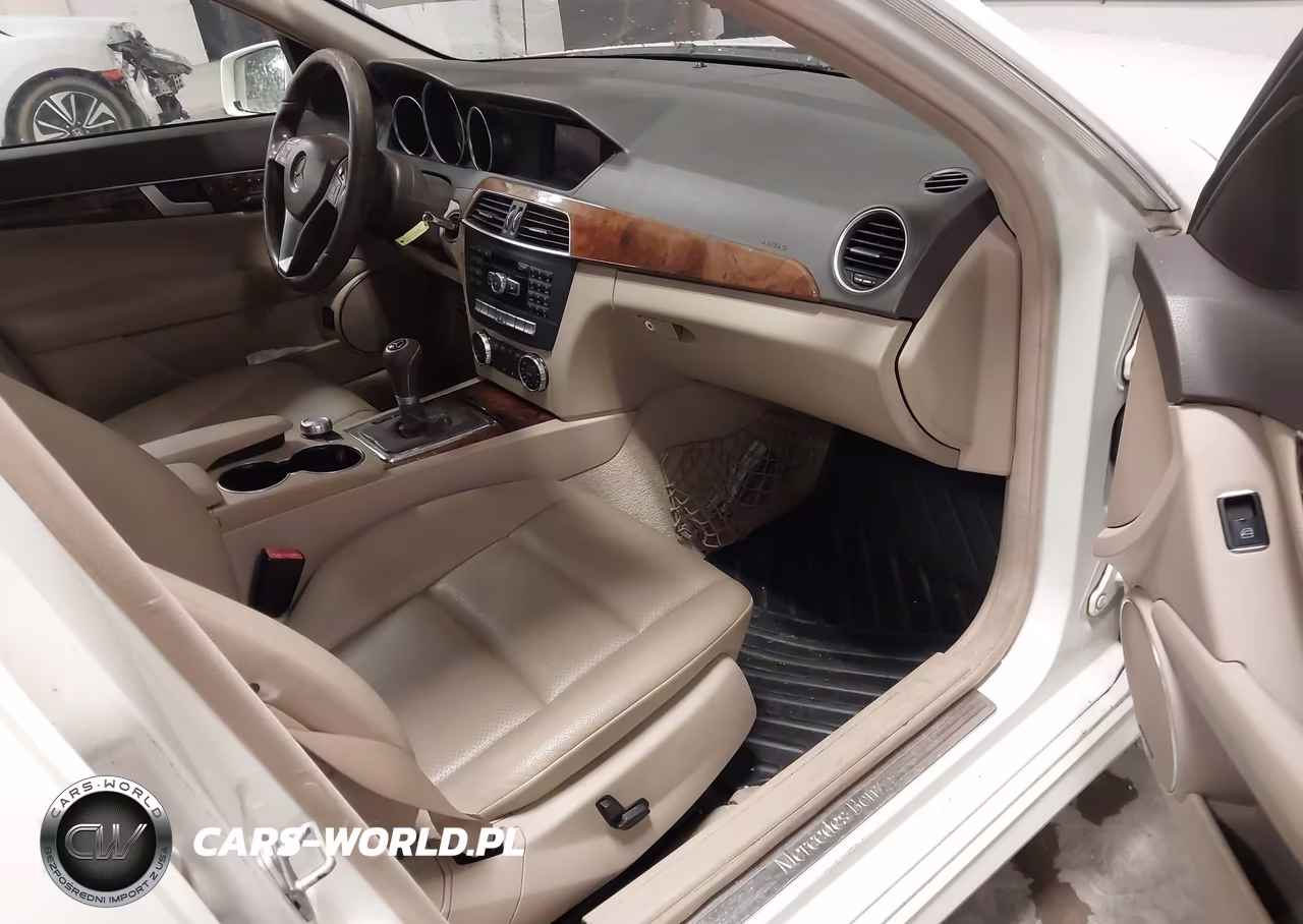 2012 Mercedes-Benz C 300 Sport 4Matic VIN:WDDGF8BB8CR211446 - 5