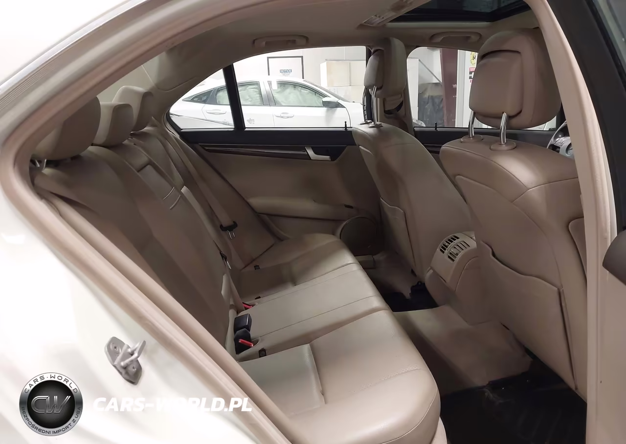 2012 Mercedes-Benz C 300 Sport 4Matic VIN:WDDGF8BB8CR211446 - 8