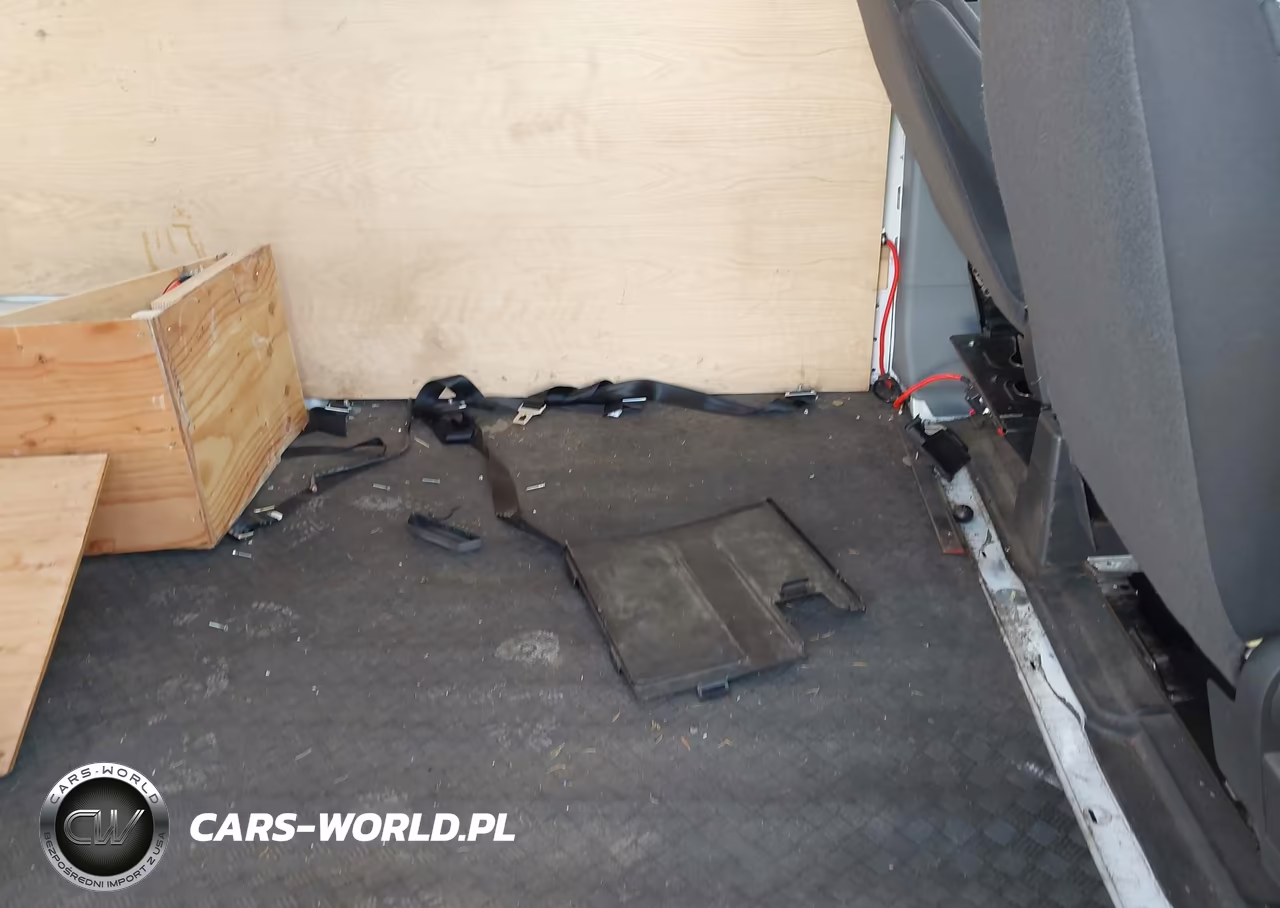 2019 Ford Transit-250 VIN:1FTYR1YM3KKB20274 - 8