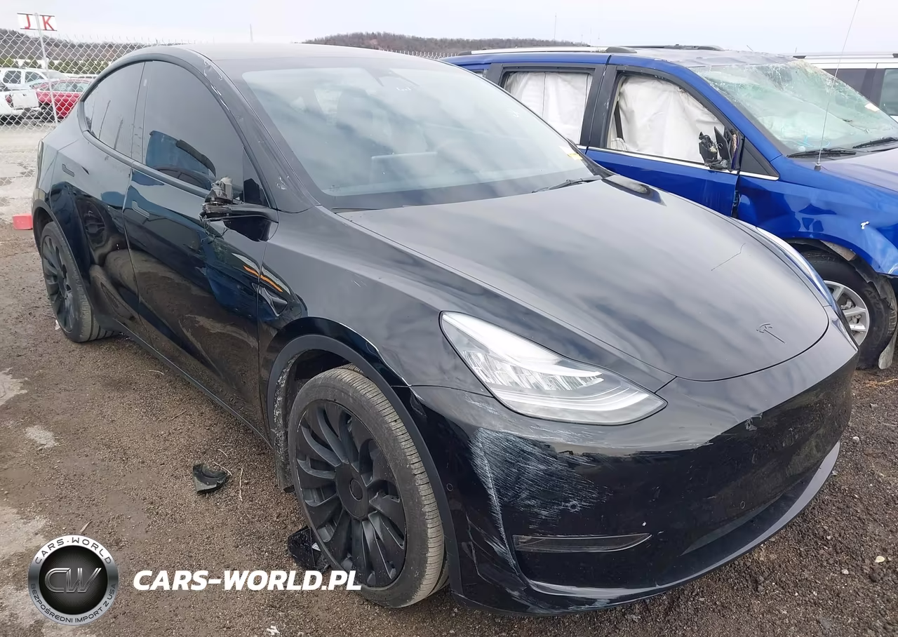 2022 Tesla Model Y Long Range Dual Motor All-Wheel Drive