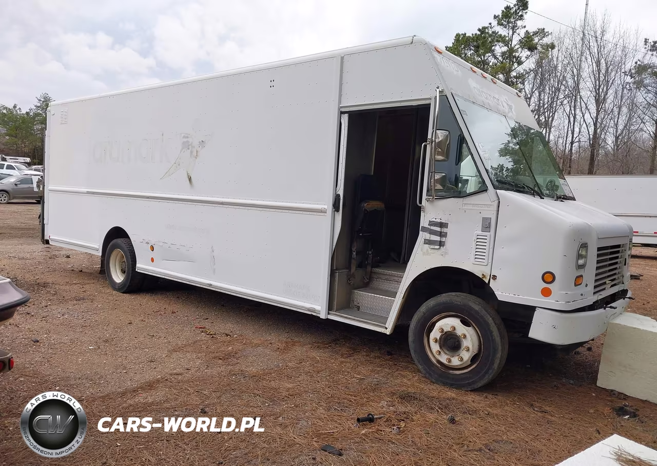 2007 Freightliner Chassis M Line Walk-In Van