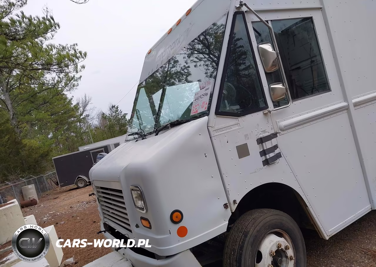2007 Freightliner Chassis M Line Walk-In Van VIN:4UZAARBW97CY18824 - 13