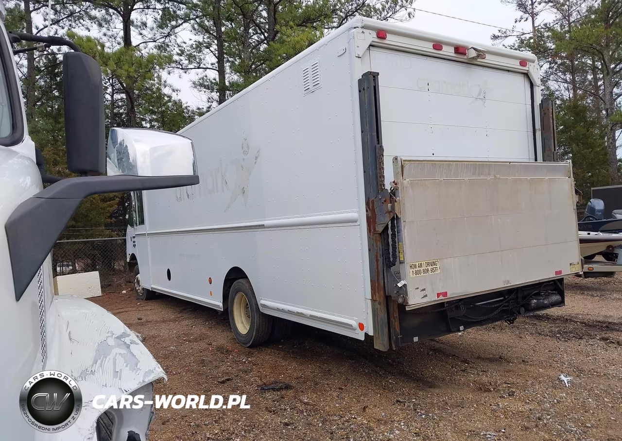 2007 Freightliner Chassis M Line Walk-In Van VIN:4UZAARBW97CY18824 - 3