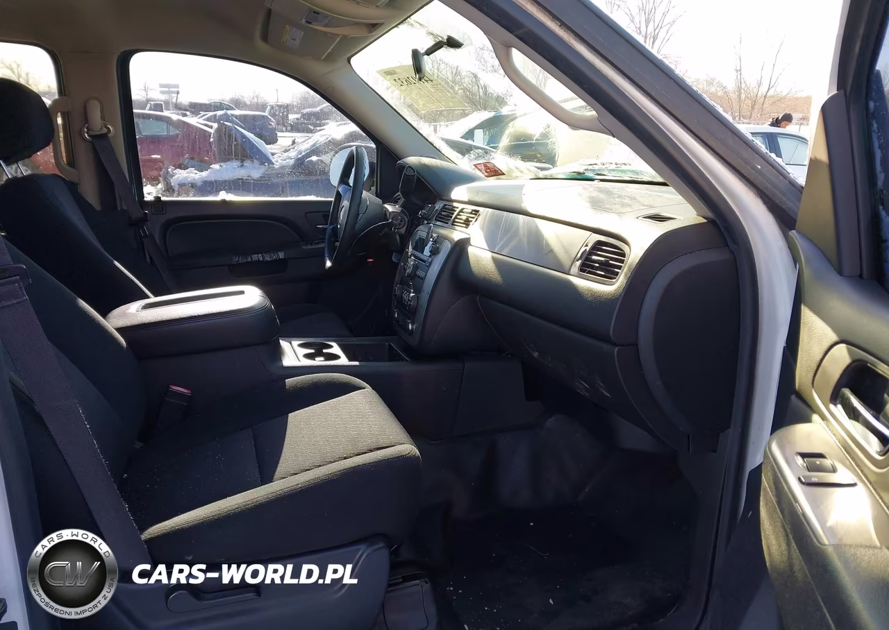 2013 Chevrolet Tahoe Commercial Fleet VIN:1GNSK2E03DR373226 - 5