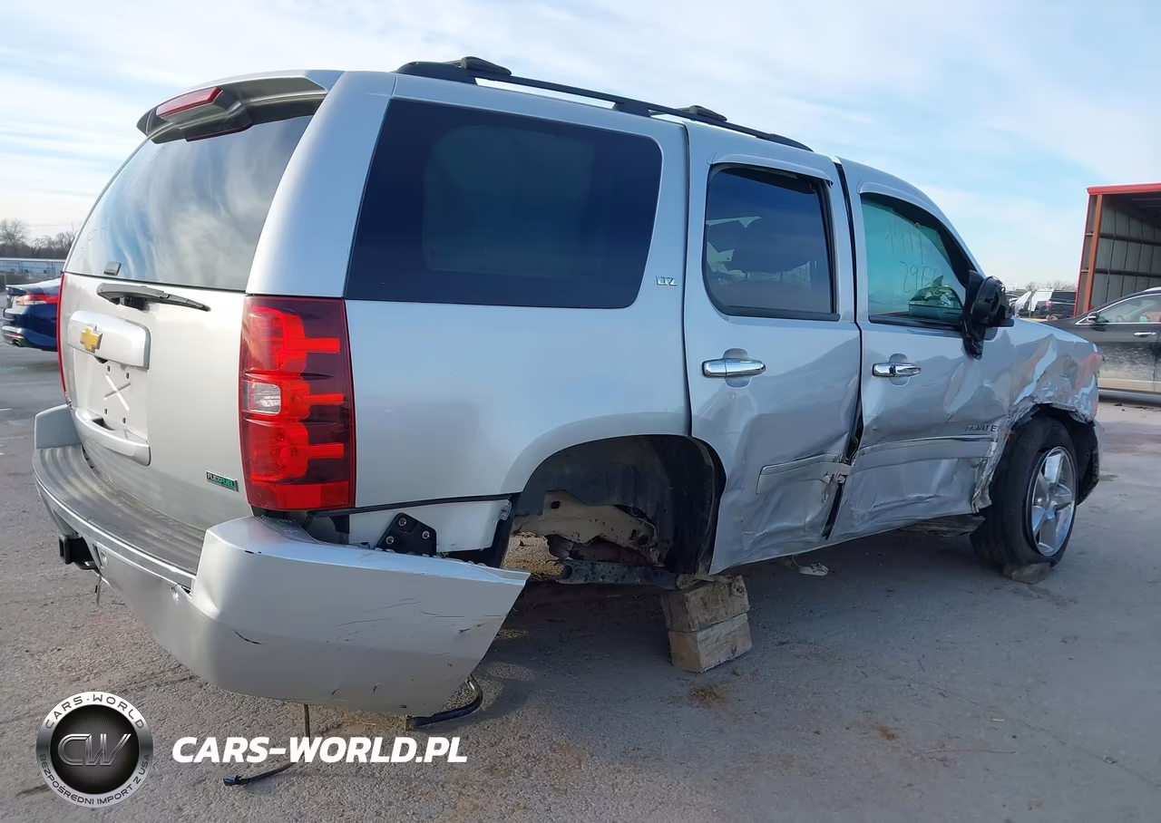 2012 Chevrolet Tahoe Ltz VIN:1GNSKCE00CR161520 - 4