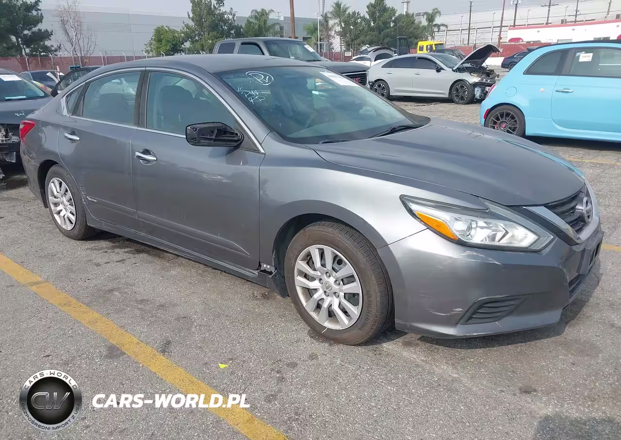 2017 Nissan Altima 2.5 S – zdjęcie 1 z 12