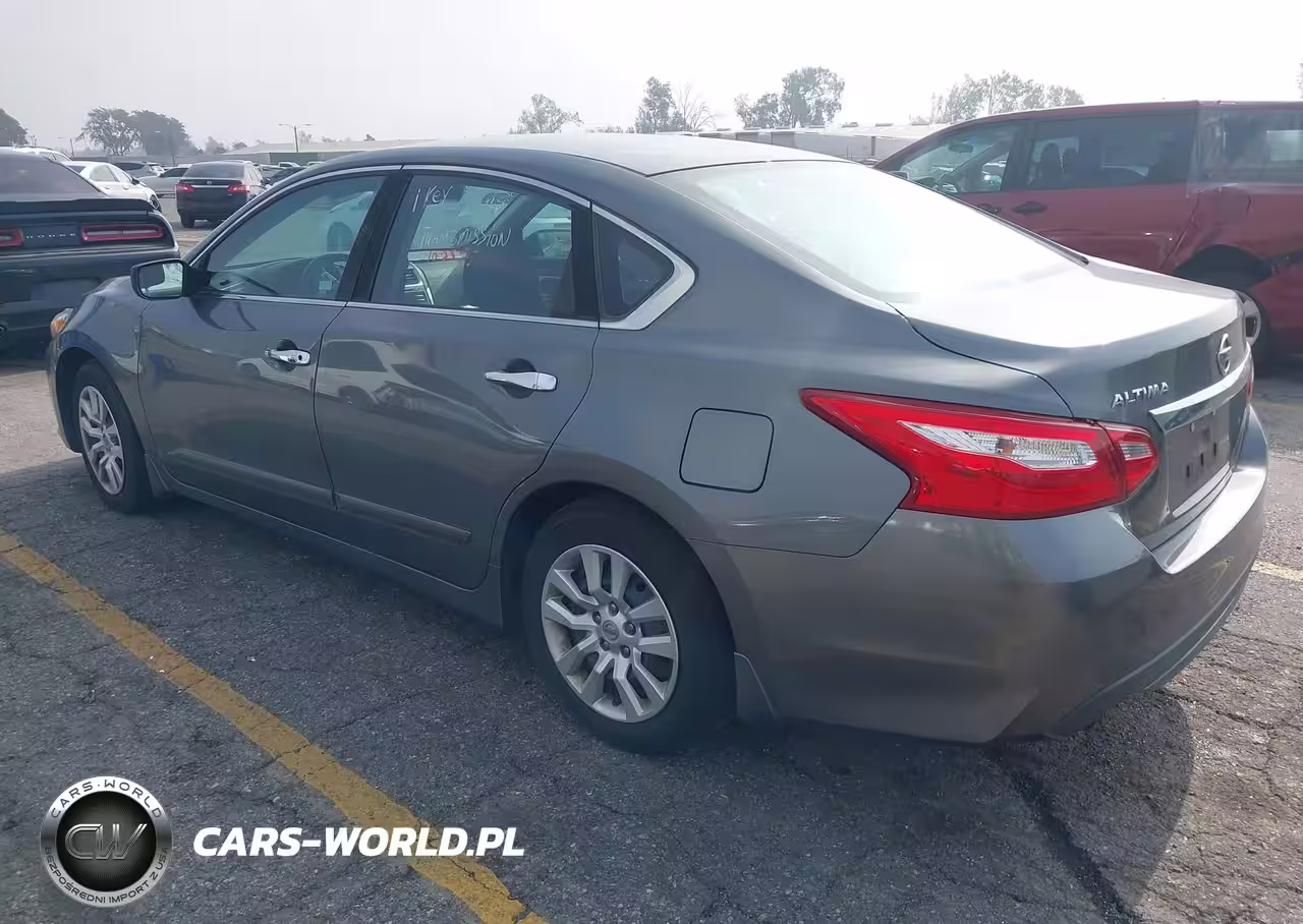 2017 Nissan Altima 2.5 S VIN:1N4AL3AP7HN306996 - 3