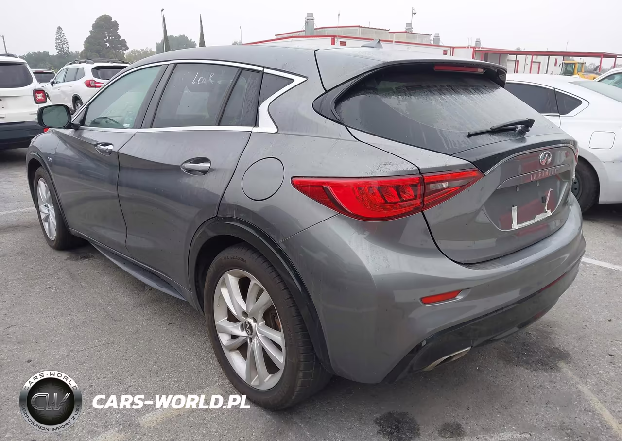 2018 Infiniti Qx30 Luxury VIN:SJKCH5CP0JA060820 - 3