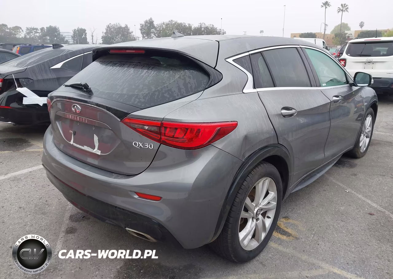 2018 Infiniti Qx30 Luxury VIN:SJKCH5CP0JA060820 - 4