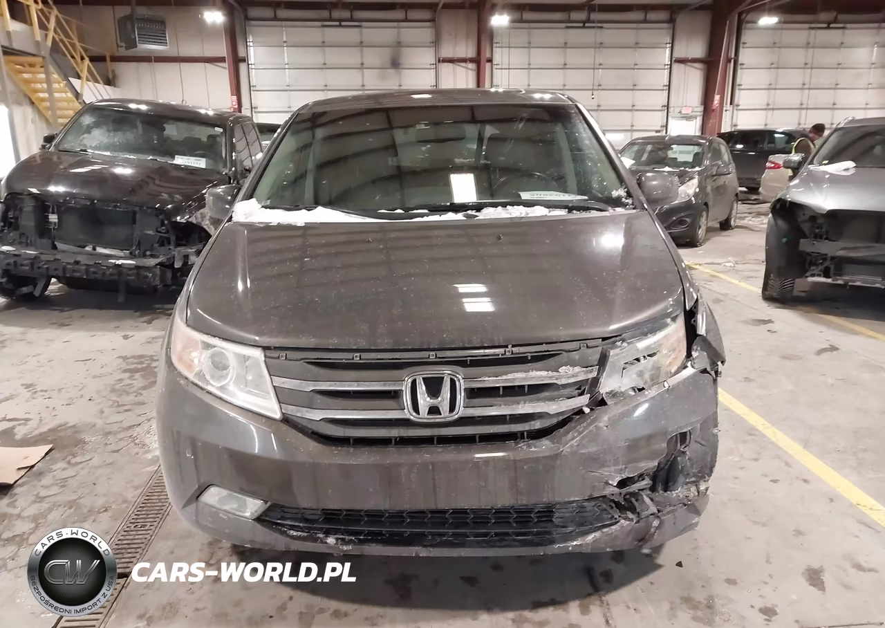 2013 Honda Odyssey Touring-Touring Elite VIN:5FNRL5H93DB015176 - 12