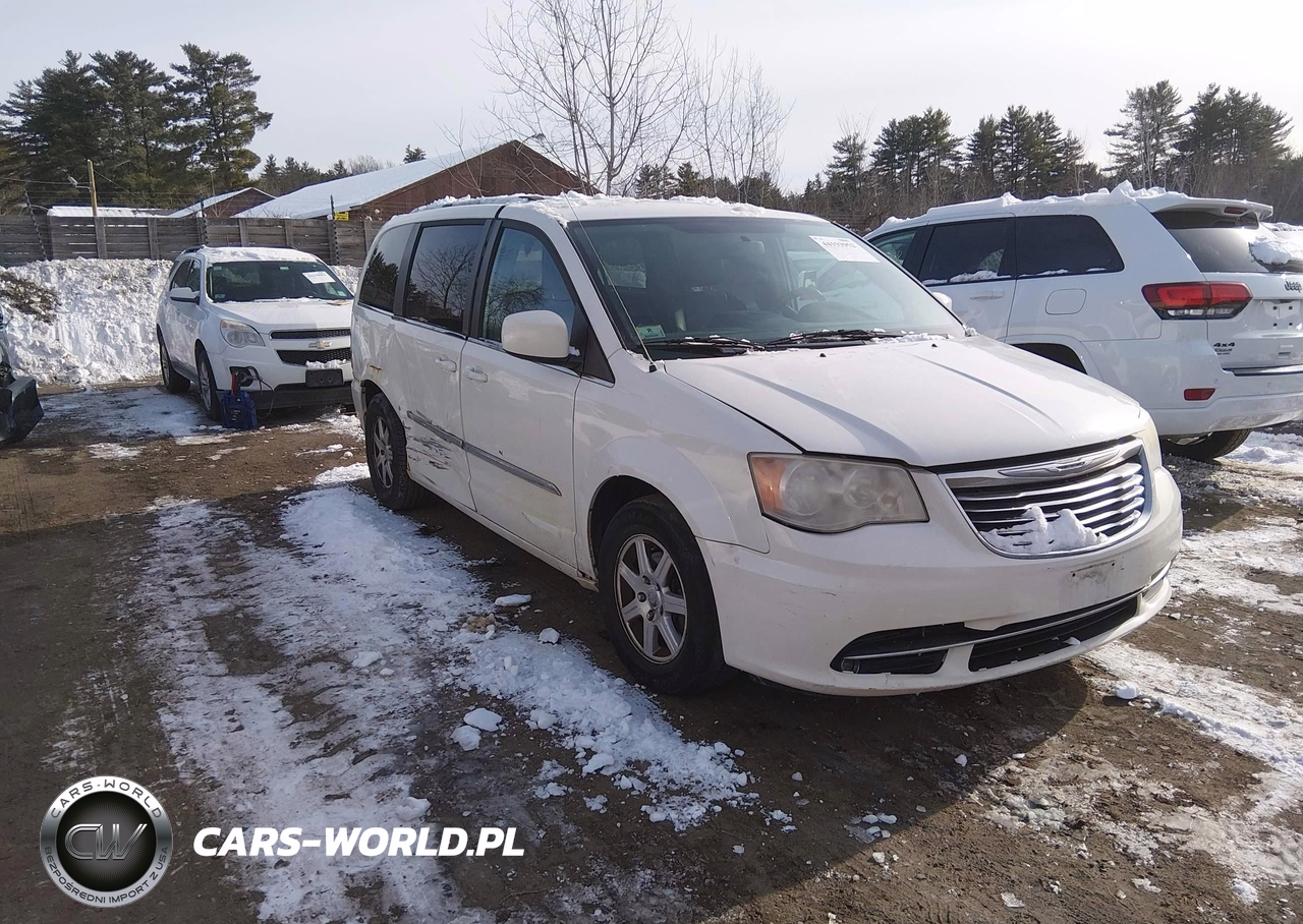 2013 Chrysler Town & Country Touring