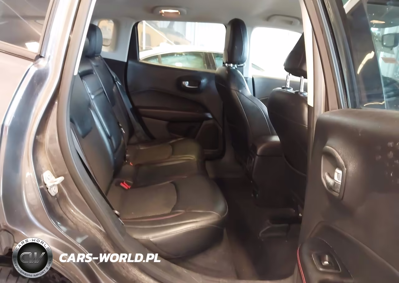 2018 Jeep Compass Trailhawk 4X4 VIN:3C4NJDDBXJT174880 - 8