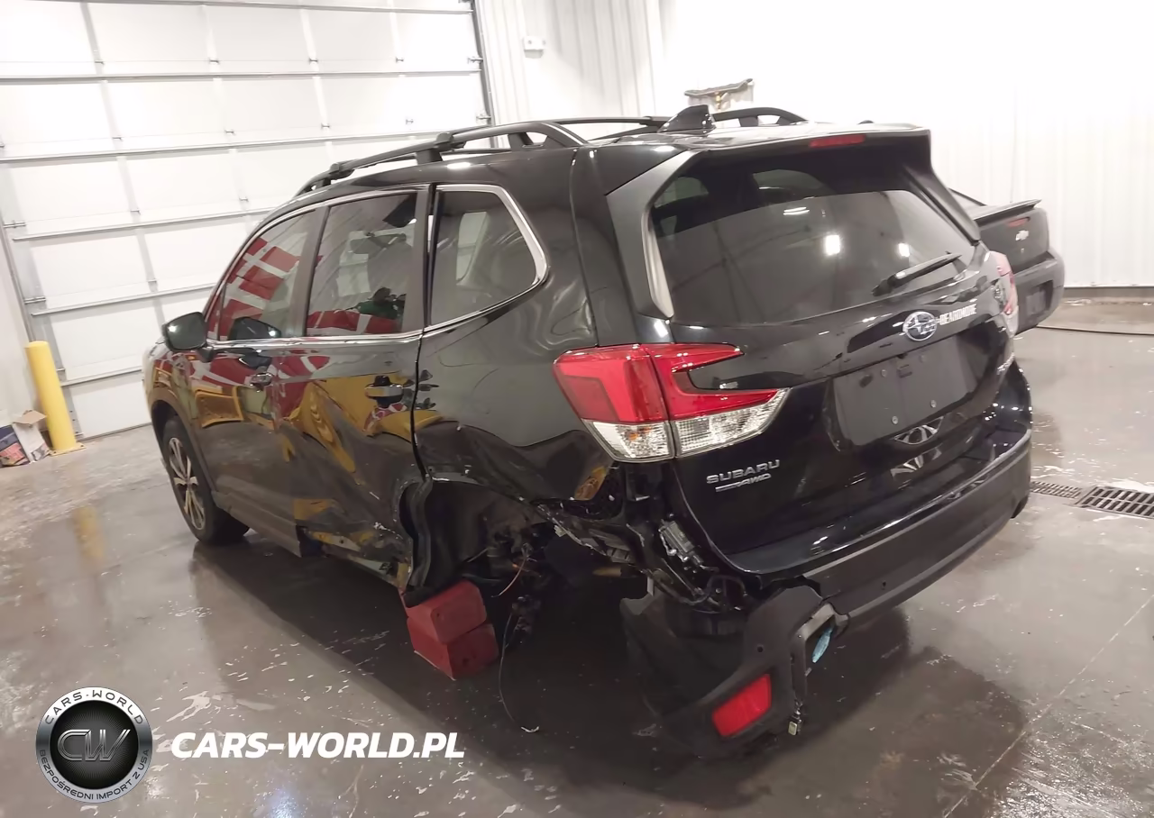 2024 Subaru Forester Limited VIN:JF2SKALC8RH468301 - 3