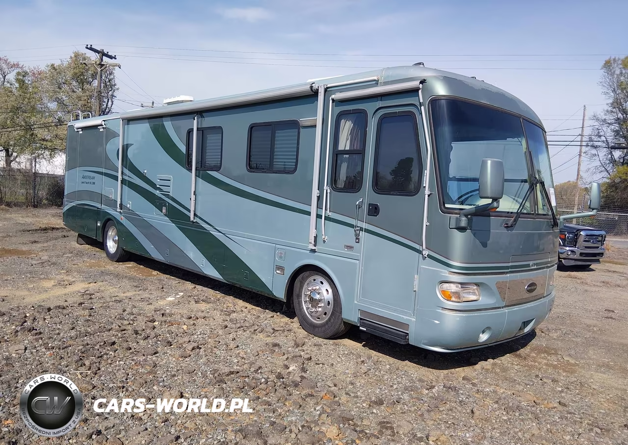 2001 Freightliner Chassis X Line Motor Home – zdjęcie 1 z 11