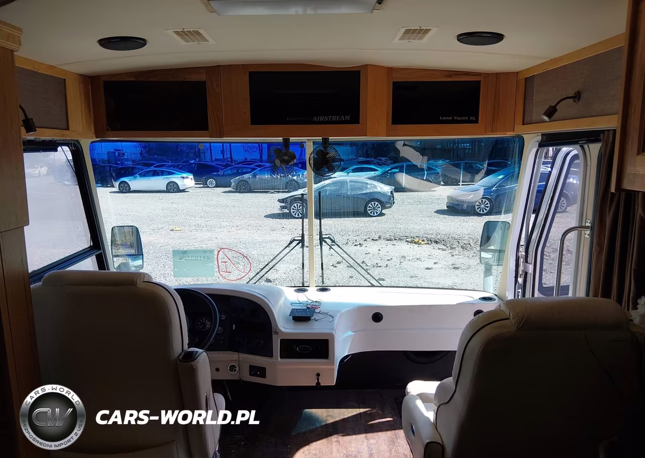 2001 Freightliner Chassis X Line Motor Home VIN:4UZAAHAK51CJ69751 - 8