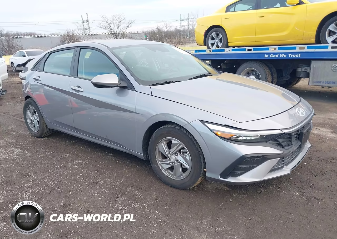 2025 Hyundai Elantra Se