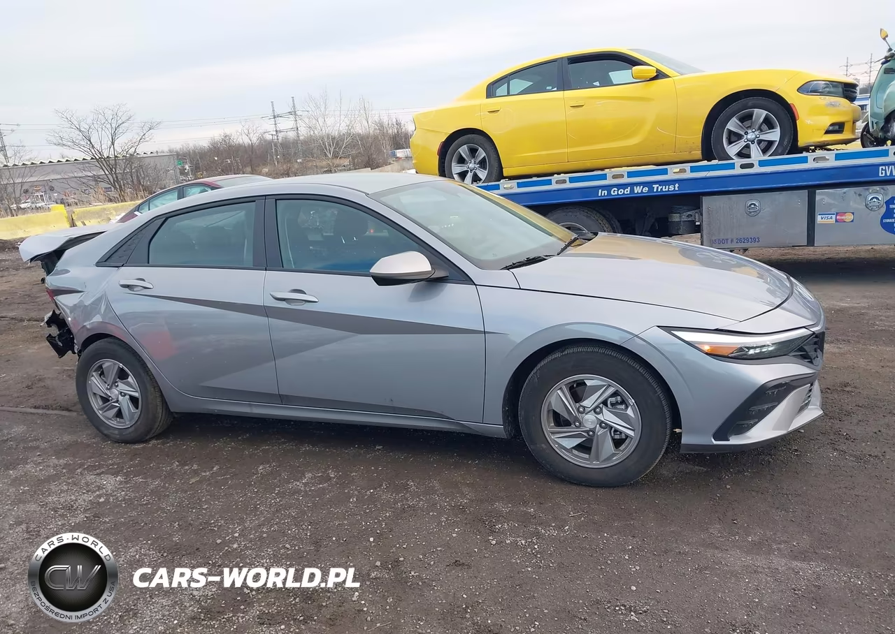 2025 Hyundai Elantra Se VIN:KMHLL4DG7SU029358 - 13
