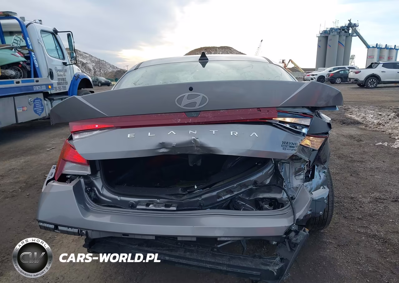 2025 Hyundai Elantra Se VIN:KMHLL4DG7SU029358 - 16
