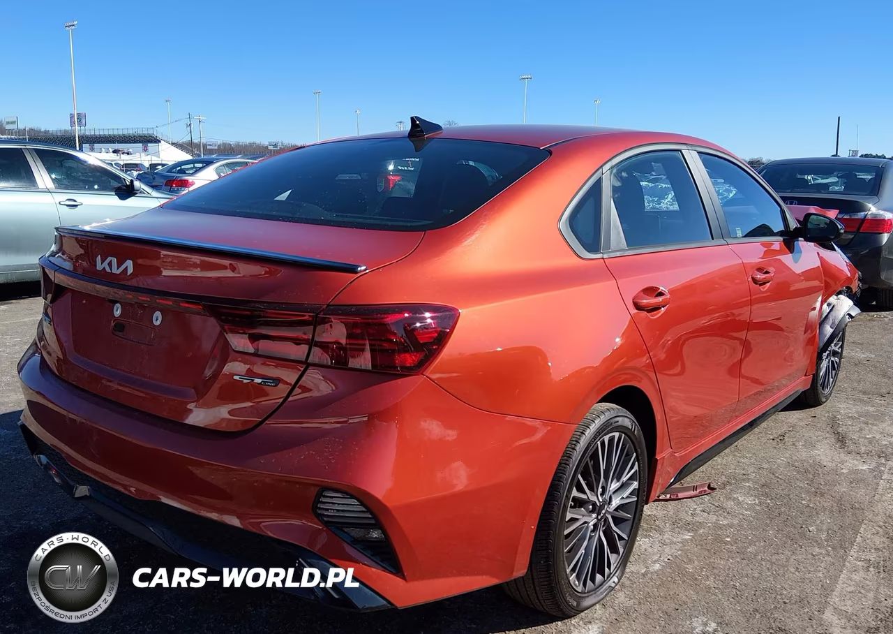 2024 Kia Forte Gt-Line VIN:3KPF54AD3RE736410 - 4
