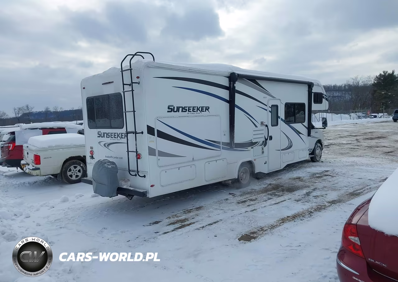 2018 Ford E-450 Cutaway VIN:1FDXE4FS4JDC40366 - 4