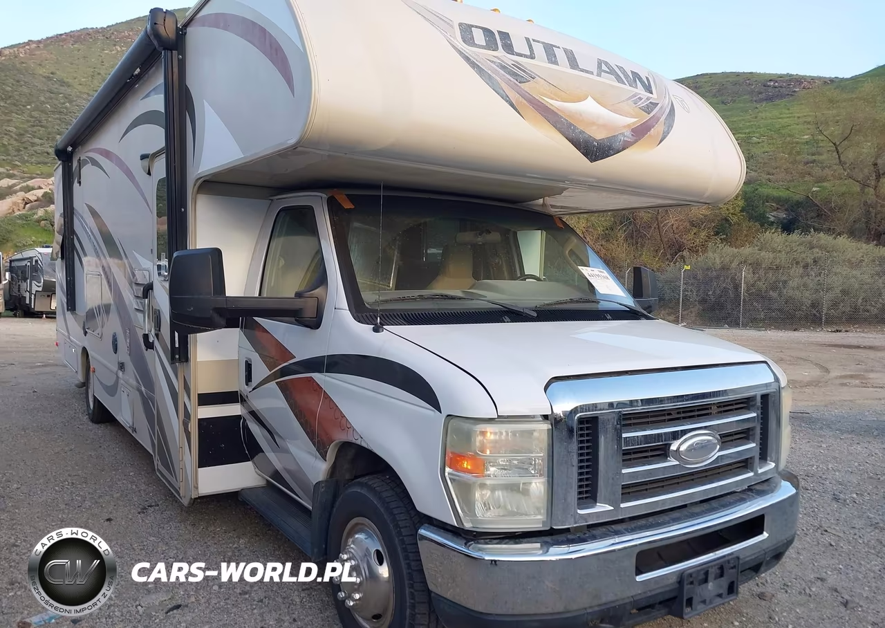 2014 Ford E-450 Cutaway
