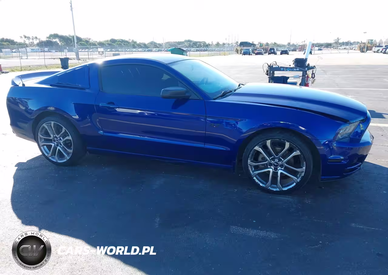 2014 Ford Mustang V6