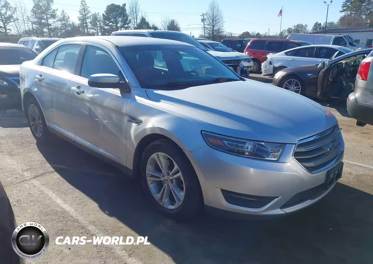 2018 Ford Taurus Sel