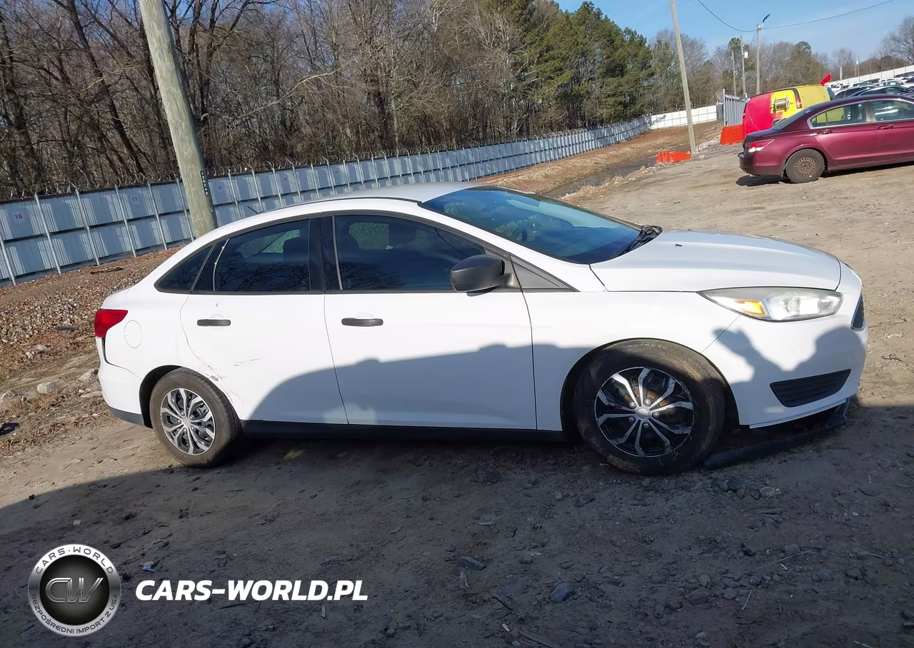 2016 Ford Focus S VIN:1FADP3E29GL355093 - 14