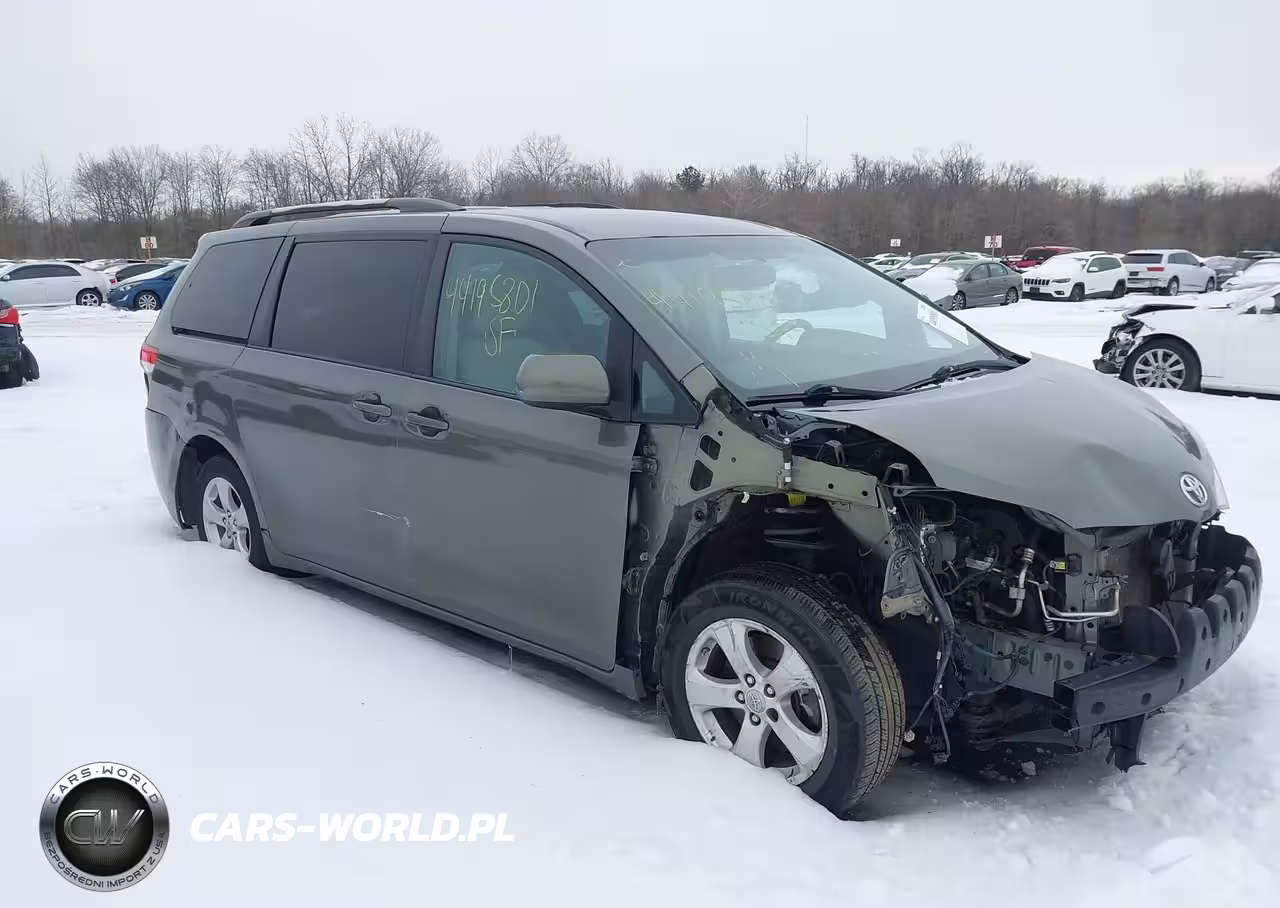 2011 Toyota Sienna Le V6