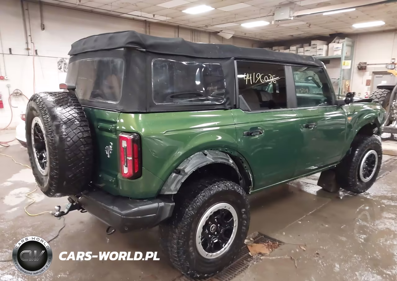 2022 Ford Bronco Badlands VIN:1FMEE5DP6NLB65631 - 4