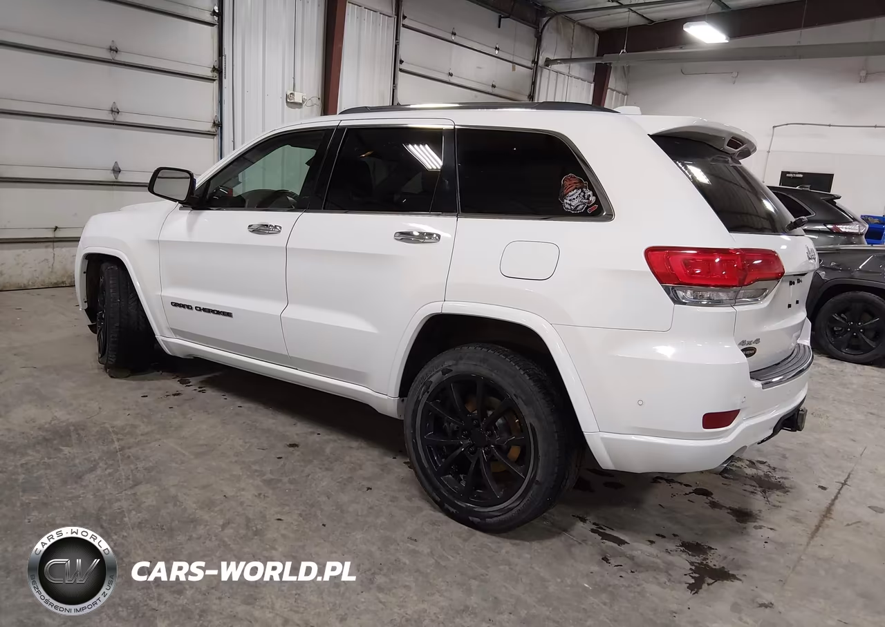 2017 Jeep Grand Cherokee Overland 4X4 VIN:1C4RJFCT0HC834826 - 3