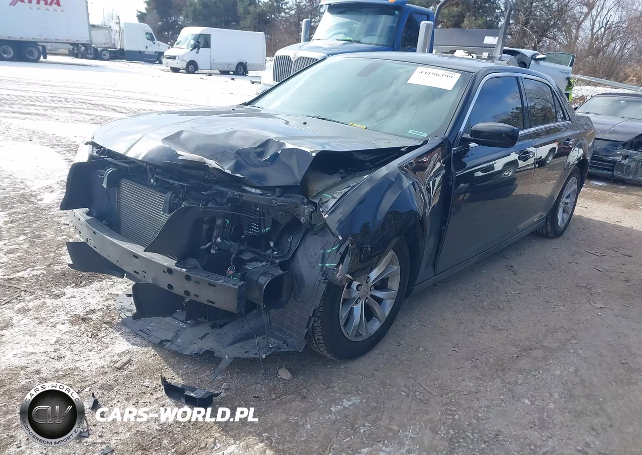 2015 Chrysler 300 Limited VIN:2C3CCAAG6FH868163 - 2