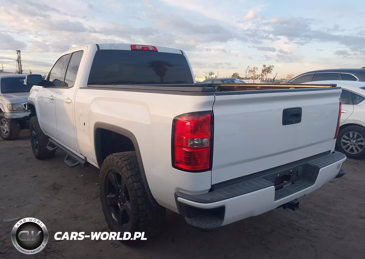 2018 GMC Sierra 1500 VIN:1GTV2LEC9JZ330527 - 3