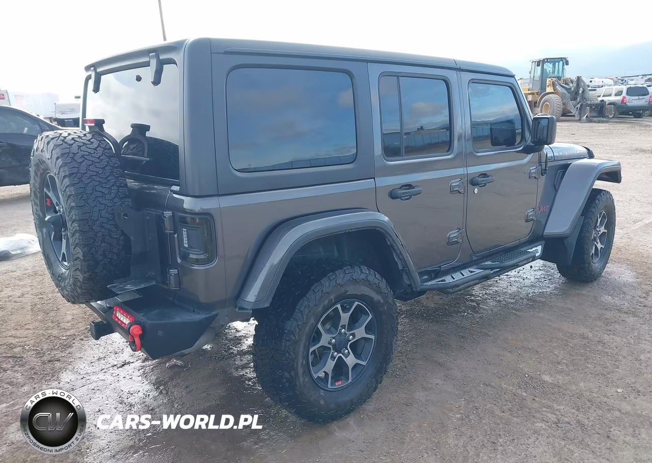 2018 Jeep Wrangler Unlimited Rubicon 4X4 VIN:1C4HJXFN2JW312881 - 4