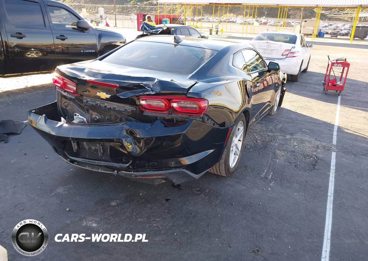 2021 Chevrolet Camaro Rwd 1Lt VIN:1G1FB1RX4M0114981 - 4