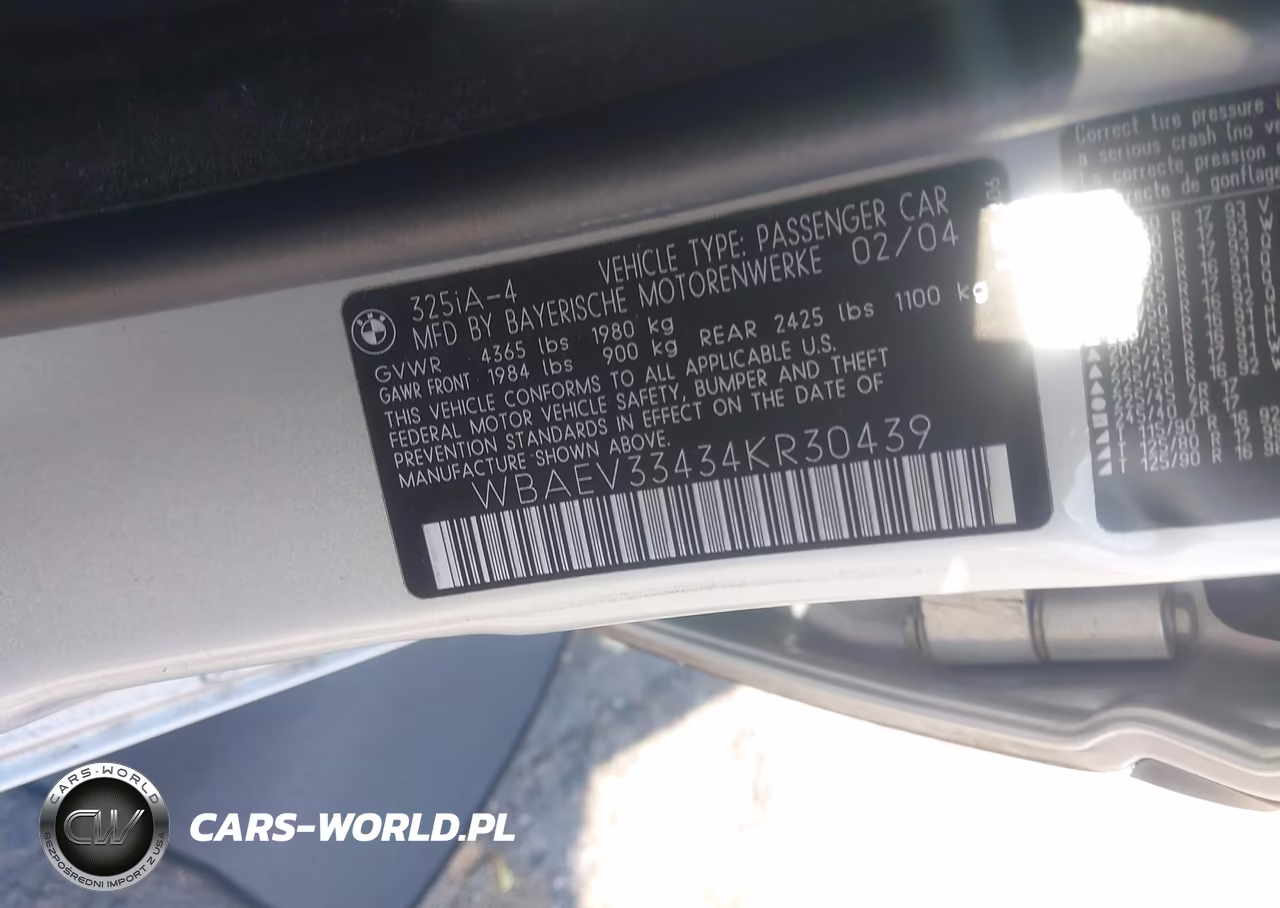2004 BMW 325I VIN:WBAEV33434KR30439 - 9