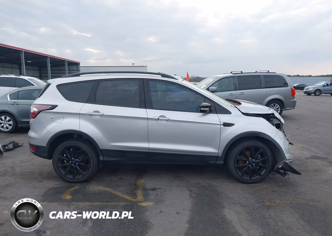 2017 Ford Escape Titanium VIN:1FMCU9J96HUC49888 - 14