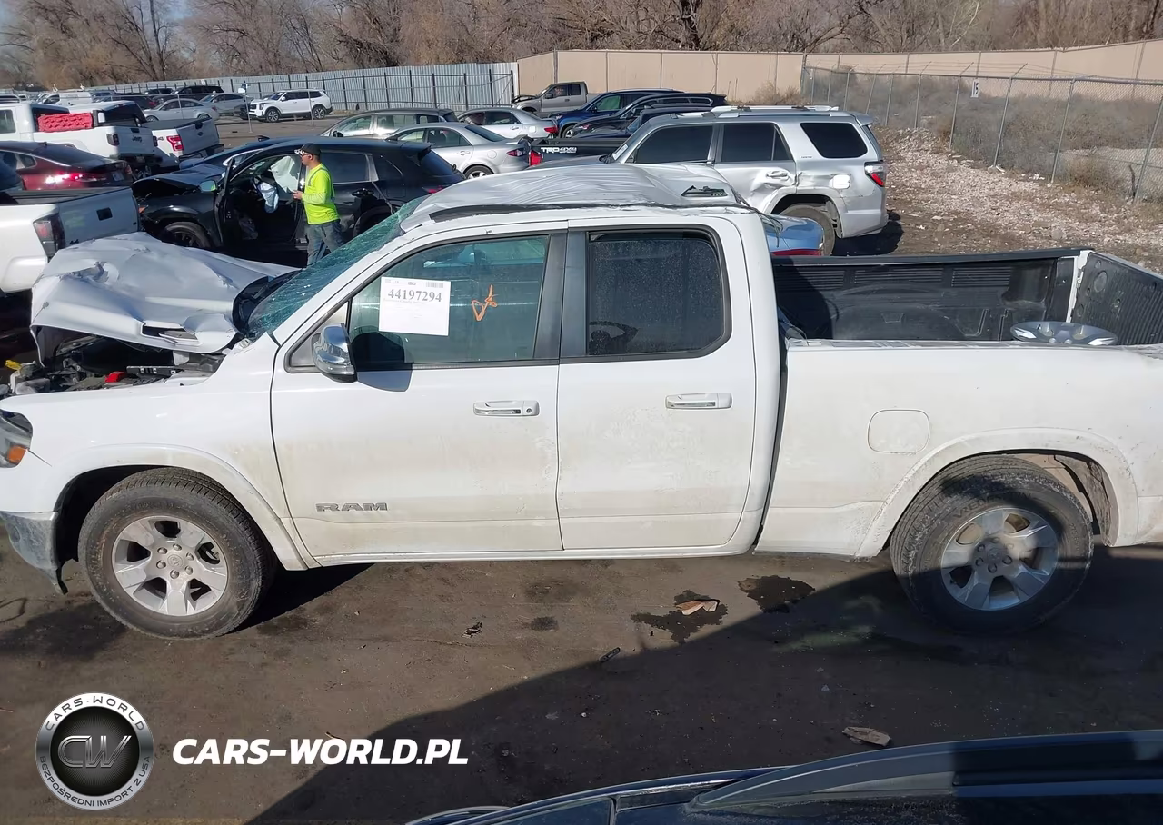 2020 Ram 1500 Laramie 4X4 6'4 Box VIN:1C6SRFDT4LN280820 - 14