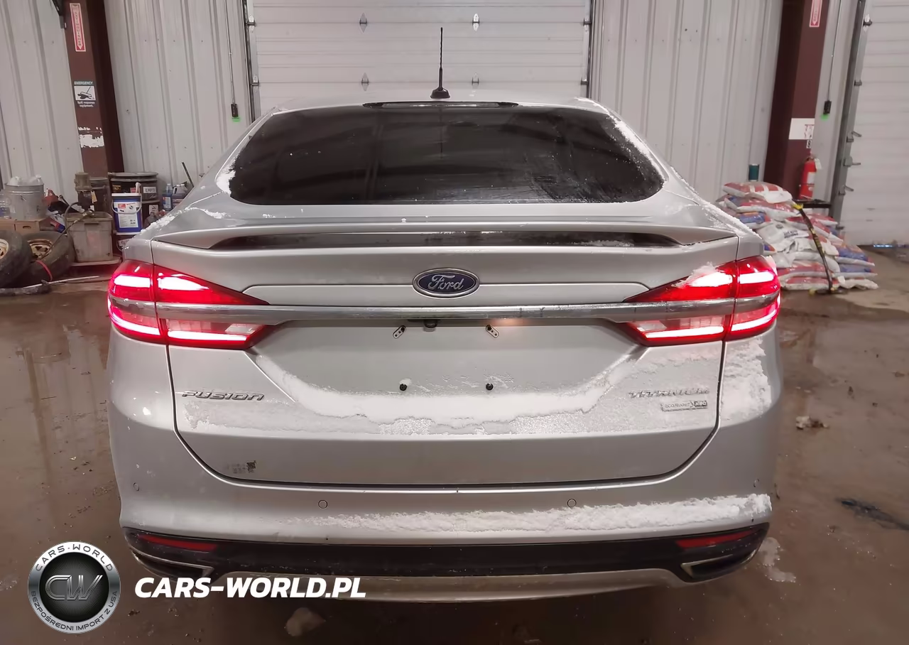 2018 Ford Fusion Titanium VIN:3FA6P0D91JR192440 - 16