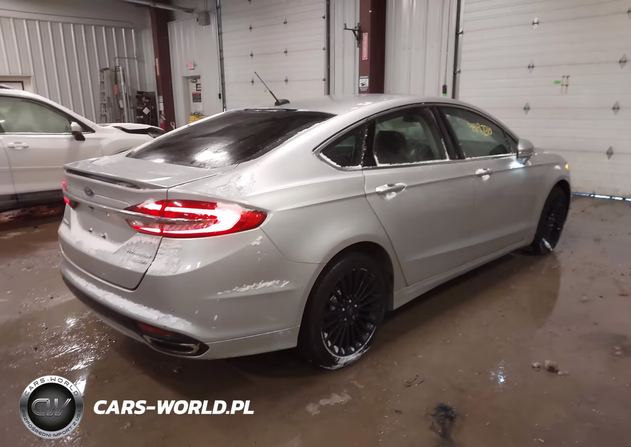 2018 Ford Fusion Titanium VIN:3FA6P0D91JR192440 - 4