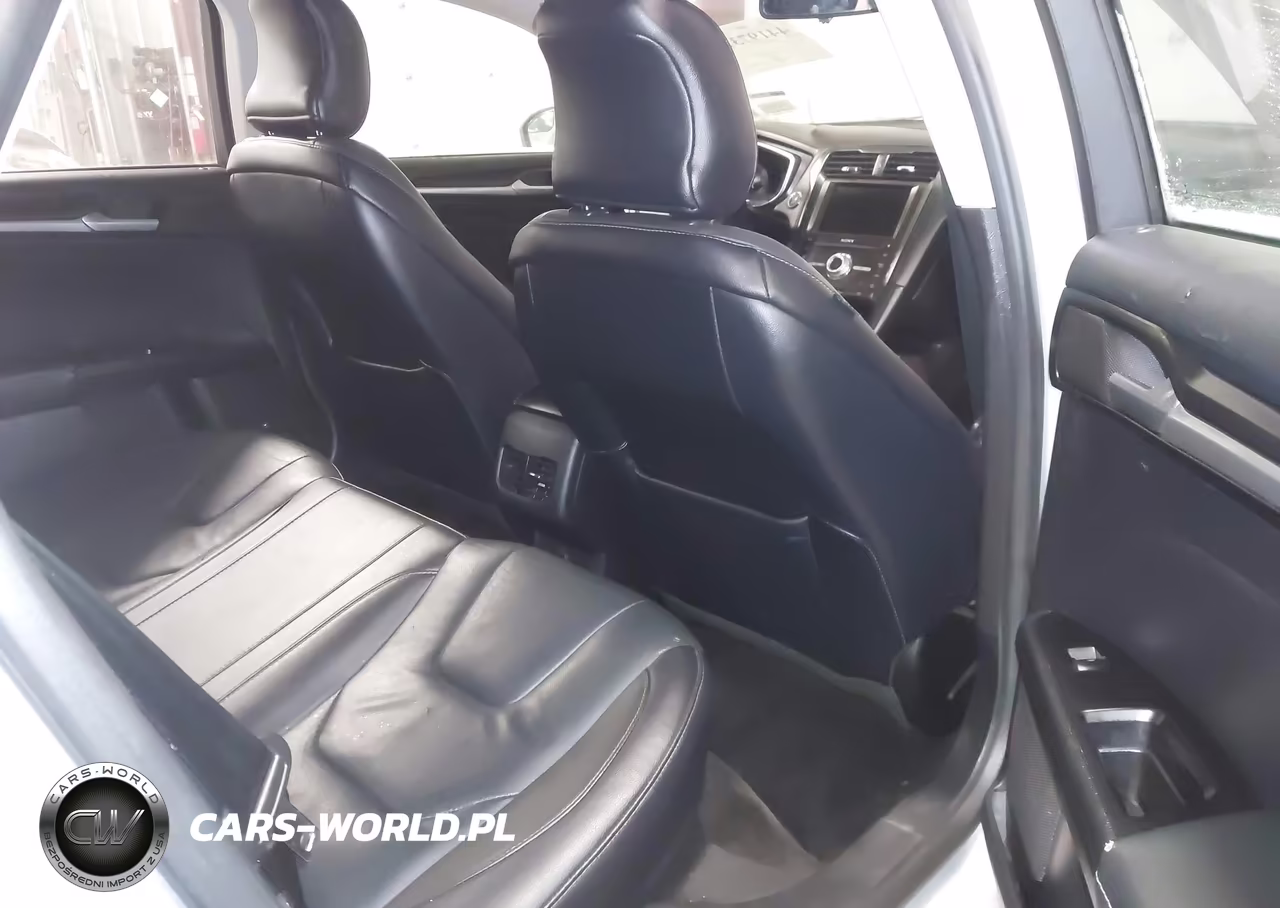 2018 Ford Fusion Titanium VIN:3FA6P0D91JR192440 - 8