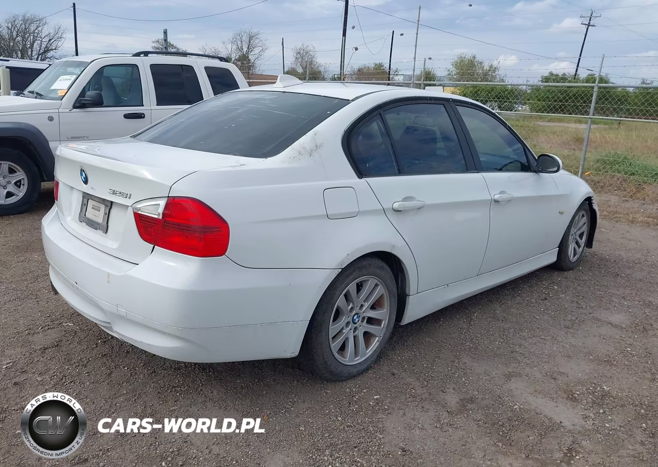 2007 BMW 328 I VIN:WBAVA335X7P140020 - 4