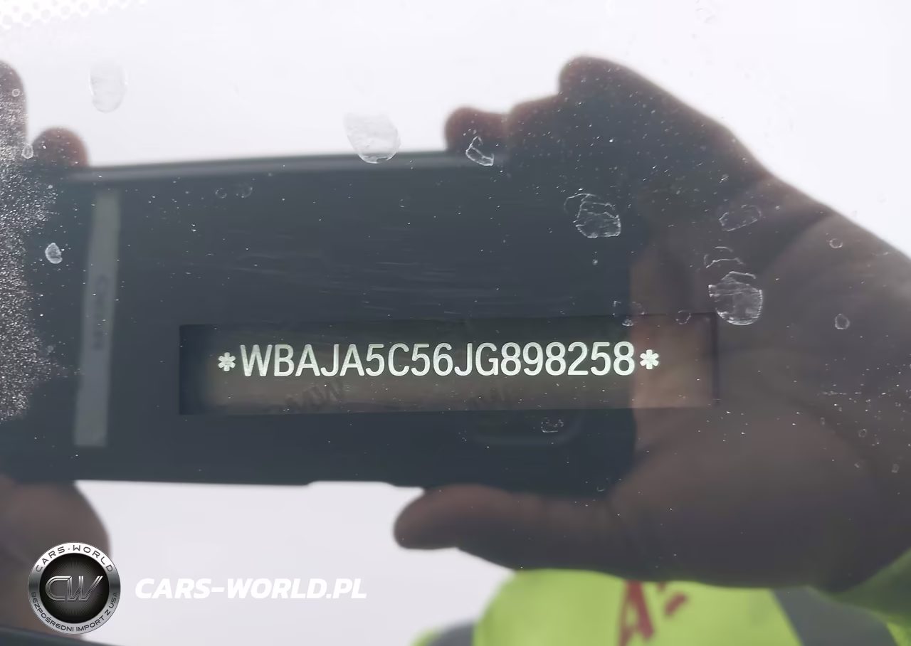 2018 BMW 530I VIN:WBAJA5C56JG898258 - 9