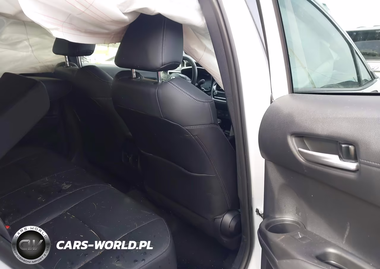 2025 Toyota Corolla Cross Xle VIN:7MUDAABG9SV129729 - 8